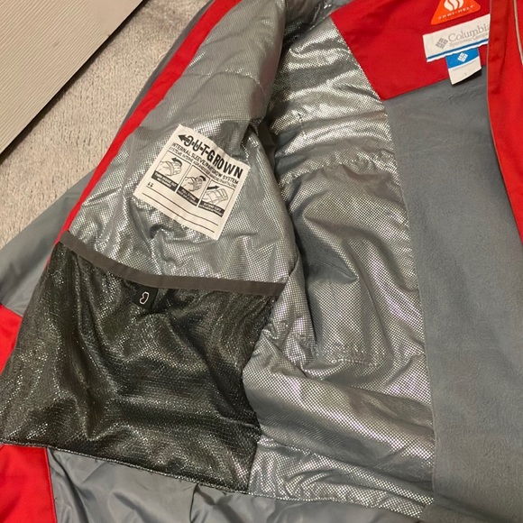 Columbia winter jacket.  Boy’s size large. - Picture 6 of 10